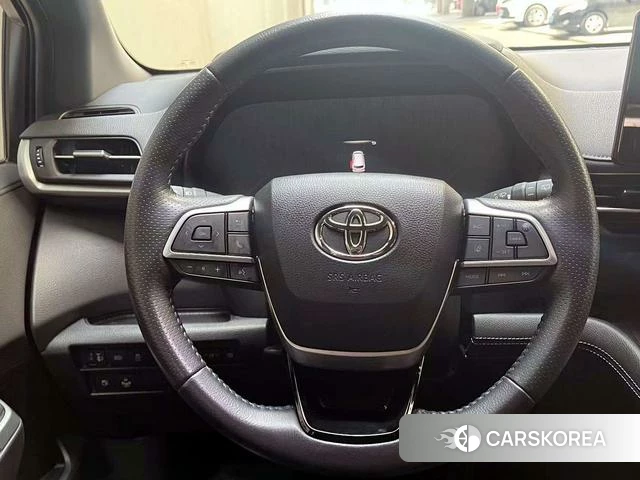 Toyota Saina id 4258324 из Китая 10