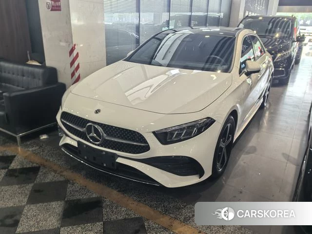 Mercedes-Benz Class A 2023 Белый из Китая, фото 6