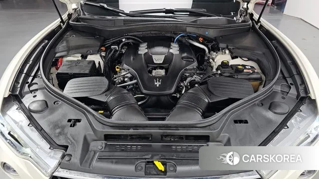 Maserati Levante id 3488818 из Кореи 16