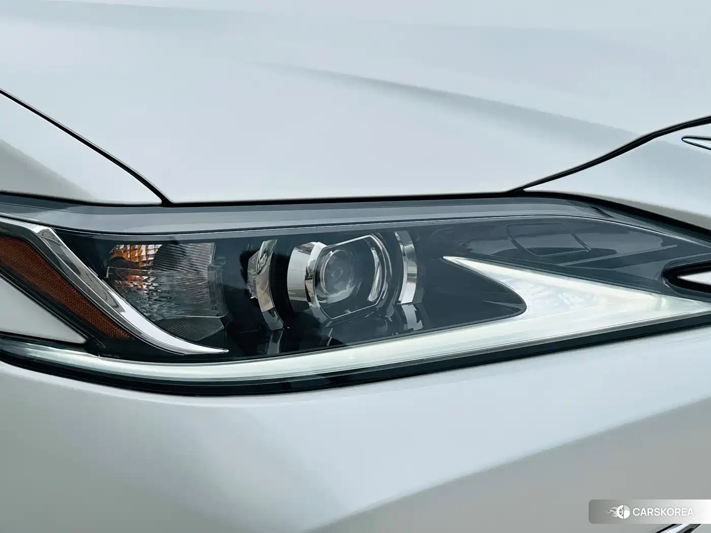 Lexus ES id 4654585 из Китая 19