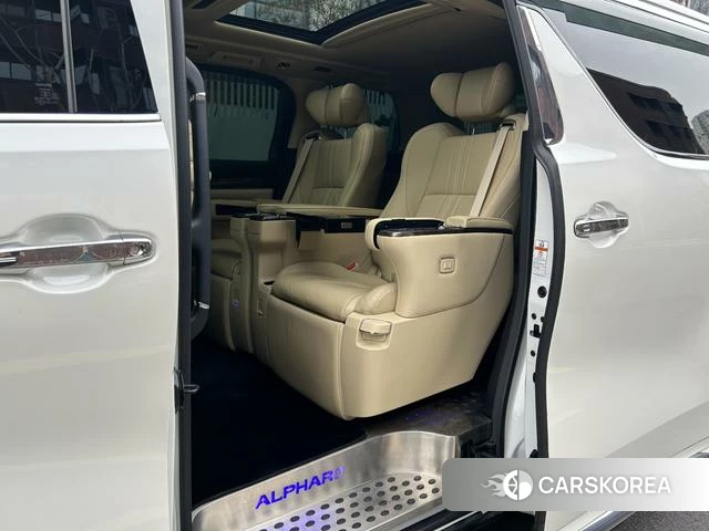 Toyota Elfa id 4260851 из Китая 15