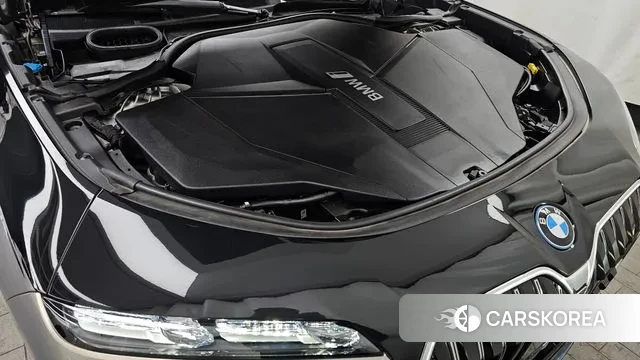 BMW i7 (G70) id 3614747 из Кореи 16