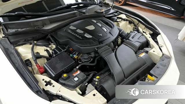 Maserati Ghibli id 3942786 из Кореи 16