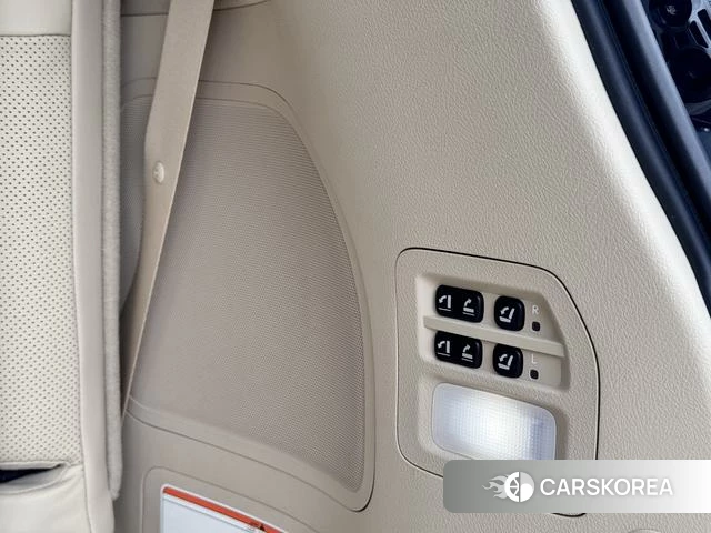 Lexus LX id 4276644 из Китая 17