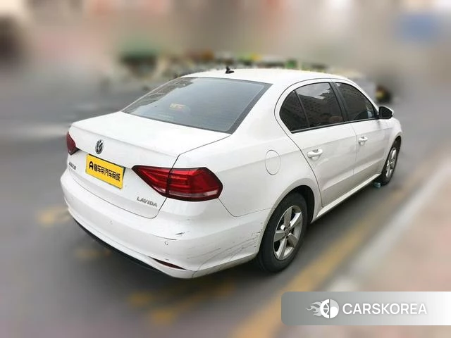 Volkswagen Lavida 2023 Белый из Китая, фото 6