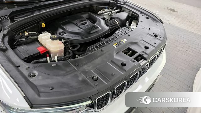 Jeep Grand Cherokee (WL) id 4376584 из Кореи 31