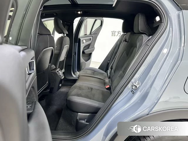 Volvo XC40 EV id 4182476 из Китая 14