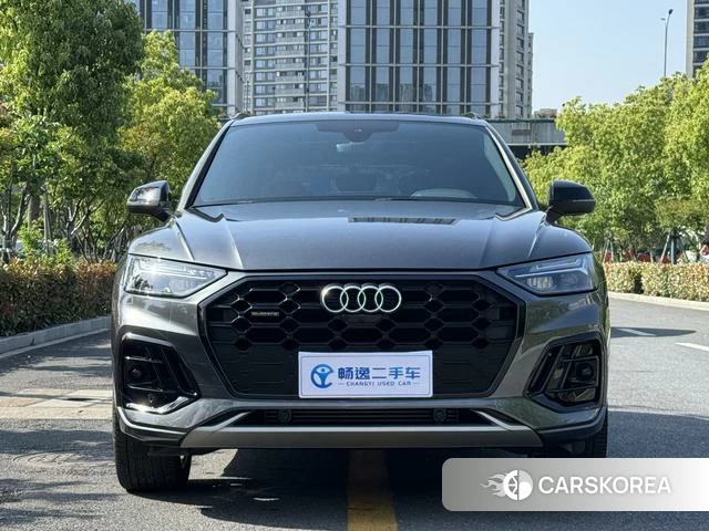 Audi Q5L id 4236338 из Китая 17