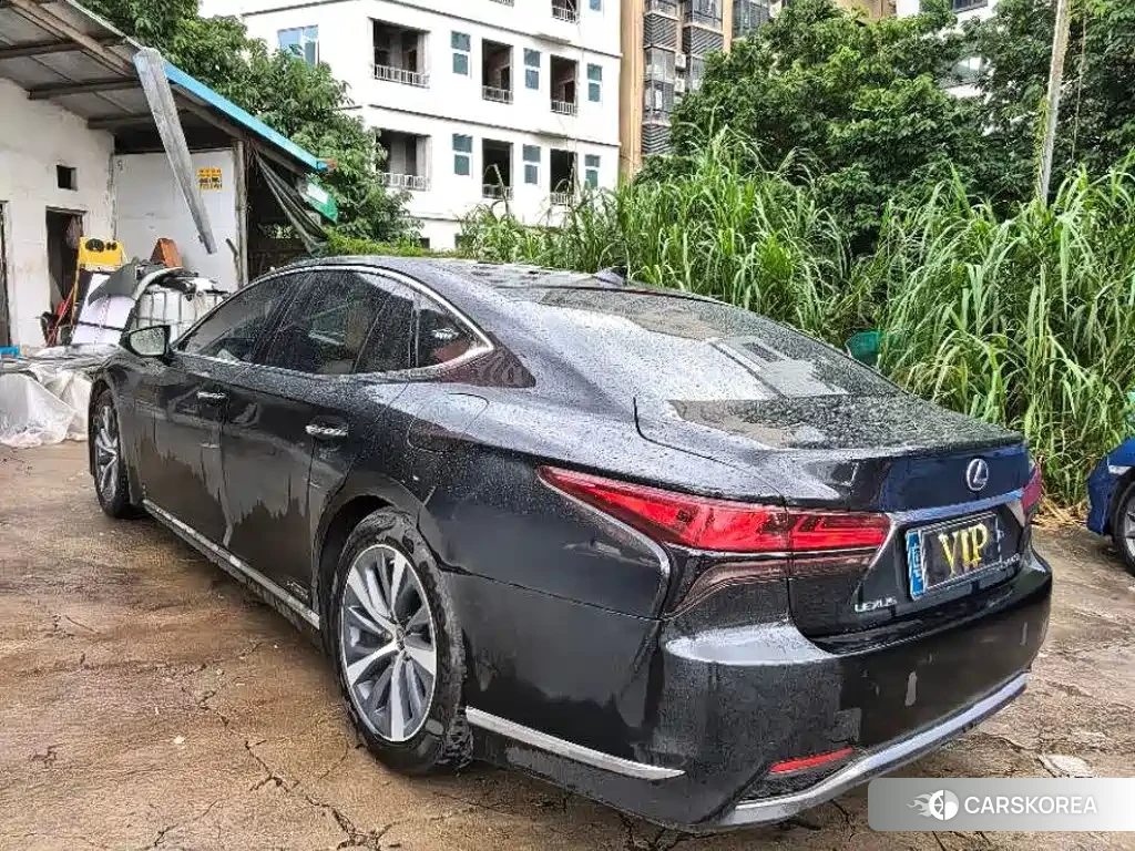 Lexus LS id 4553878 из Китая 7