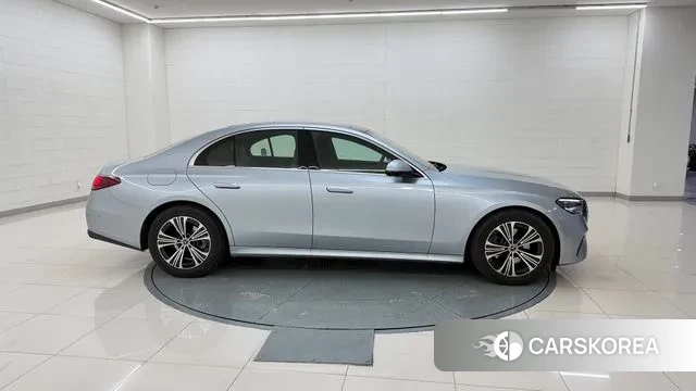 Mercedes-Benz E-Class W214 id 3523208 из Кореи 16