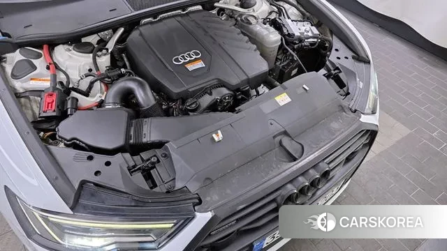 Audi A6 (C8) id 3625922 из Кореи 16