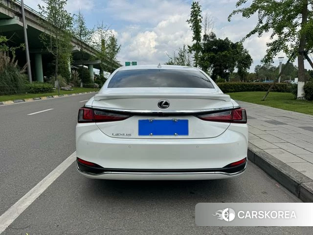Lexus ES id 4321061 из Китая 11