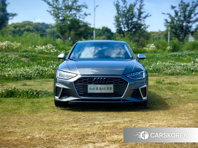 Audi A4L 2024 Темно-серый из Китая, фото 6