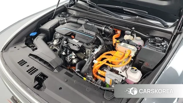 Hyundai Grandeur Hybrid (GN7) id 3341761 из Кореи 16