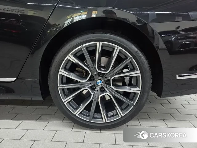 BMW 7 Series (G11) id 3697958 из Кореи 16