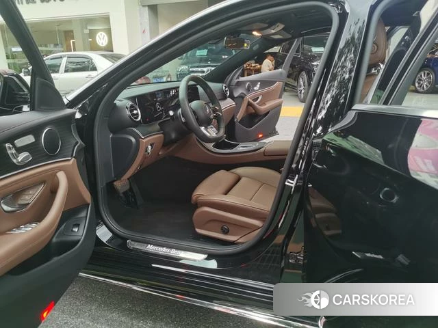 Mercedes-Benz E-class id 4314661 из Китая 17