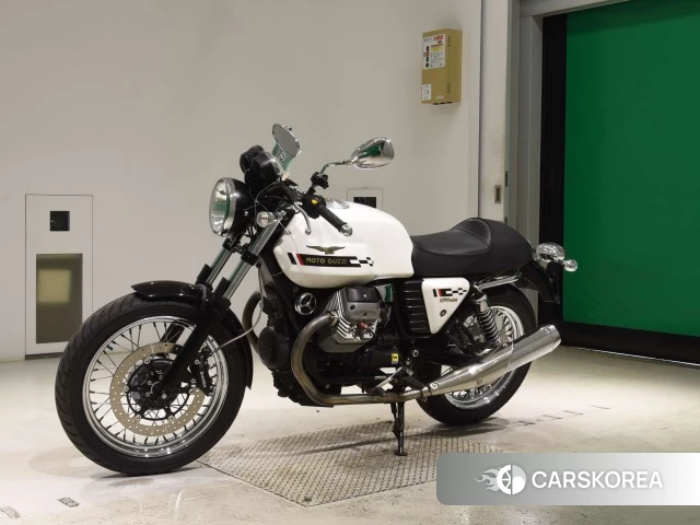 MOTO GUZZI V7 CLASSIC 2010 из Японии, фото 4