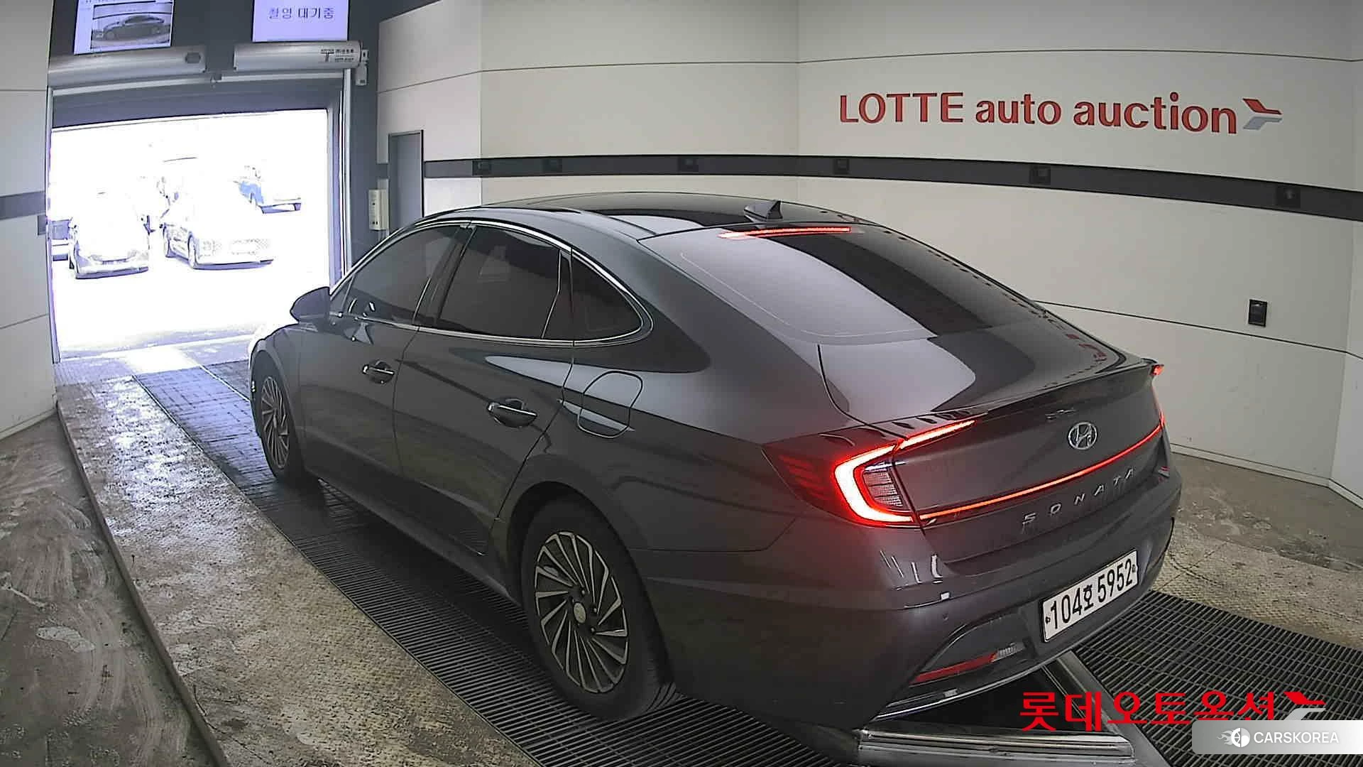 Hyundai Sonata Hybrid id 3882002 из Кореи 32