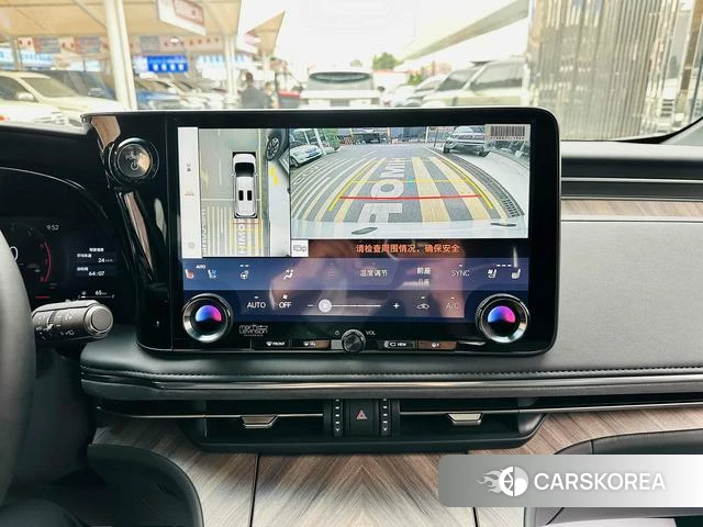 Lexus LM id 4261309 из Китая 14