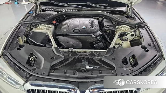 BMW 5 Series (G30) id 3692715 из Кореи 16