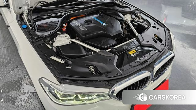 BMW 5 Series (G30) id 4446128 из Кореи 16