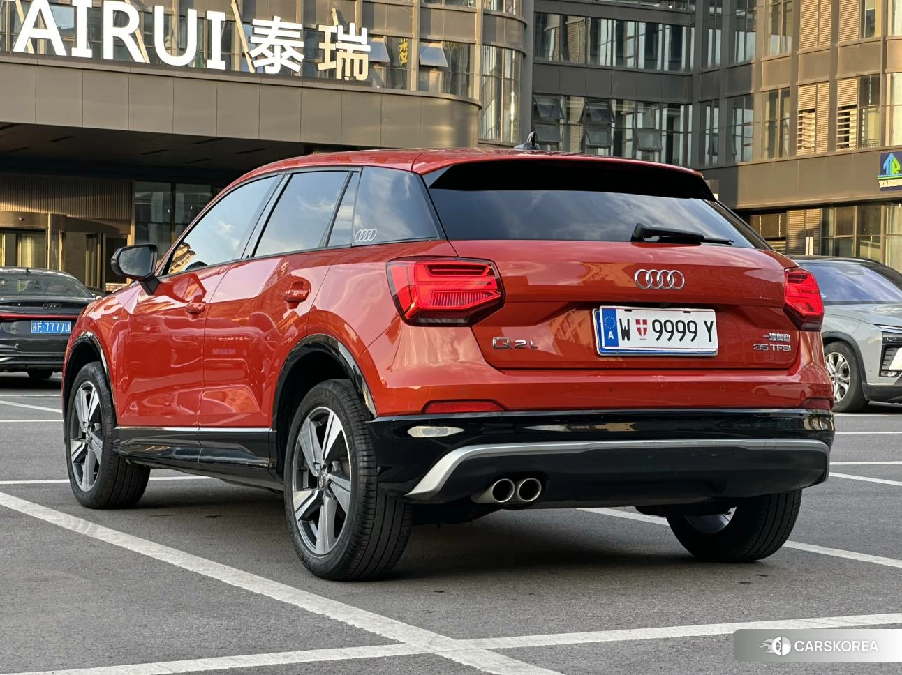 Audi Q2L id 4432186 из Китая 14