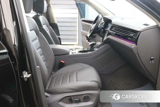 Volkswagen Touareg id 4261683 из Китая 27