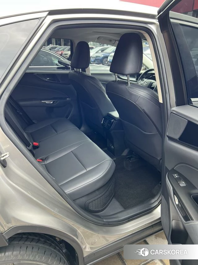 Lexus NX PHEV id 4272356 из Китая 13