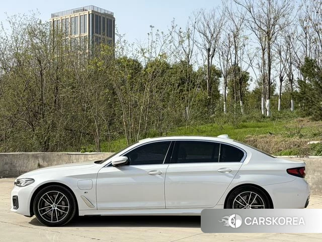 BMW 5 series PHEV id 4261371 из Китая 7