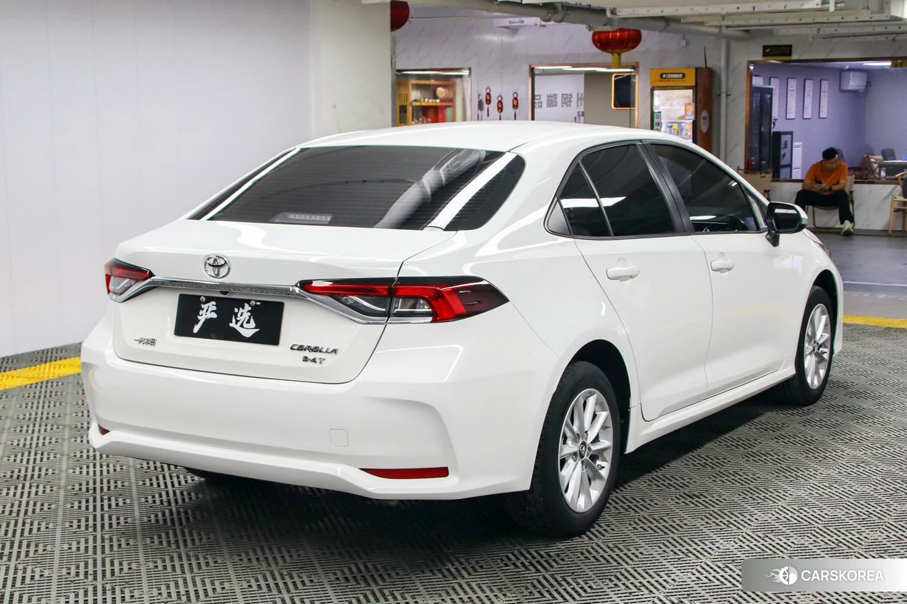 Toyota Corolla id 4461824 из Китая 18