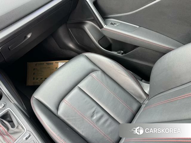 Audi Q2L id 4259324 из Китая 19
