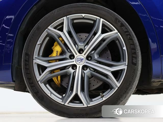 Maserati Levante id 4240284 из Китая 30