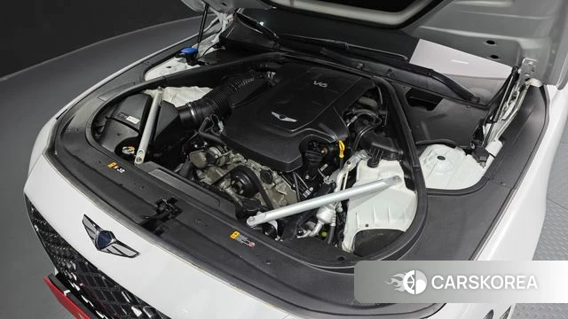 Genesis G90 id 4232100 из Кореи 30