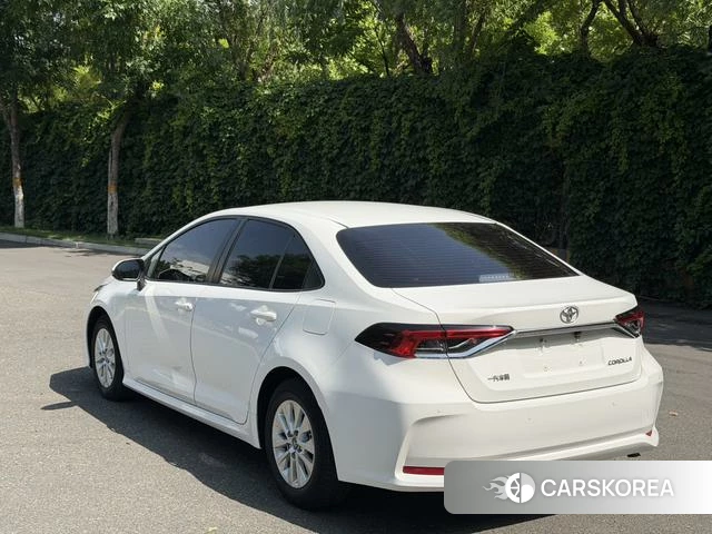 Toyota Corolla 2021 Белый из Китая, фото 6