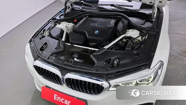 BMW 5 Series (G30) id 3076166 из Кореи 16