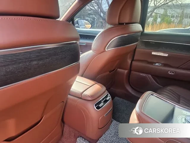 Genesis G90 (RS4) id 3752190 из Кореи 13