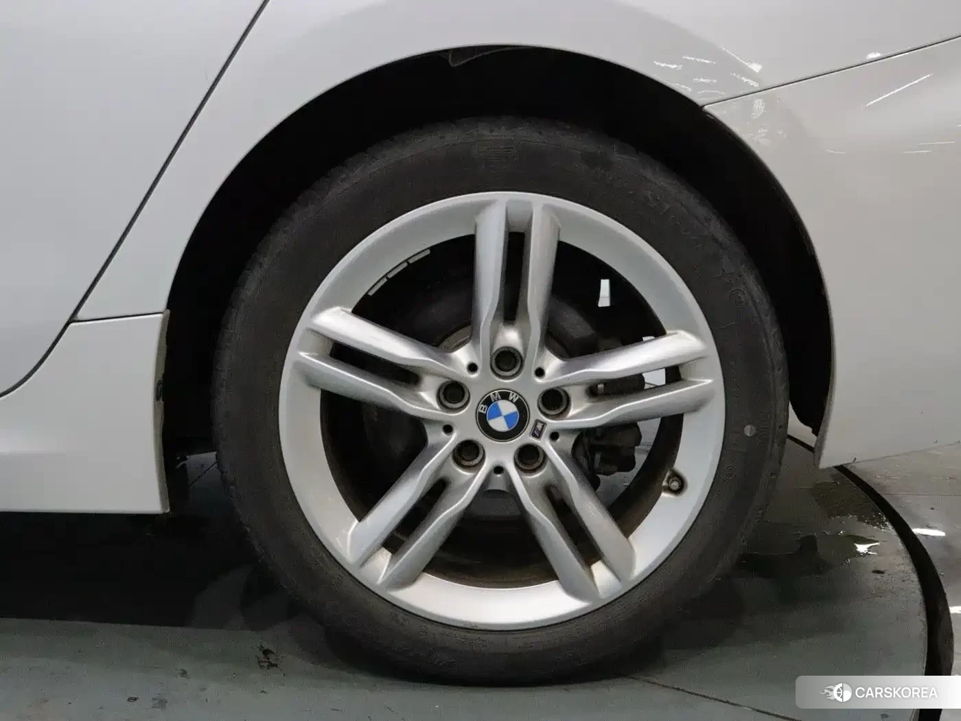 BMW 1 series id 4685941 из Китая 18