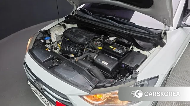 Hyundai Avante AD id 3107385 из Кореи 16