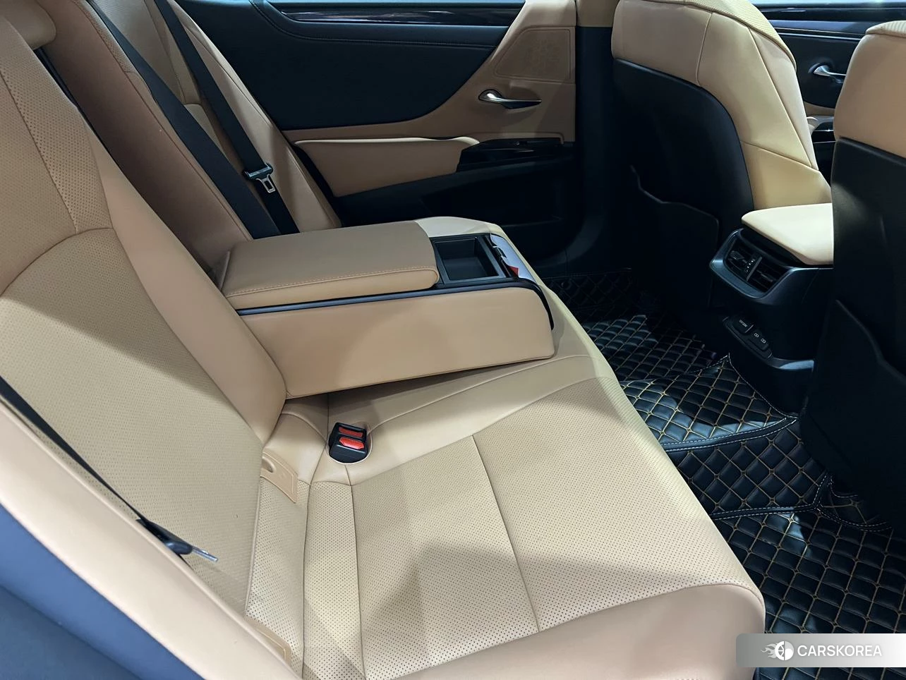 Lexus ES id 4461792 из Китая 12
