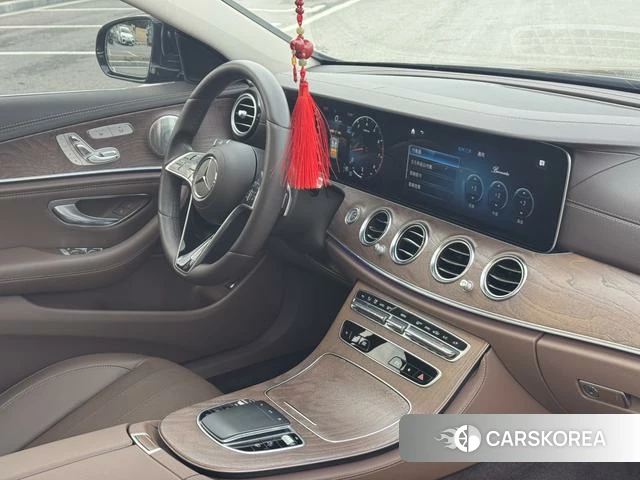 Mercedes-Benz E-class id 4260368 из Китая 15