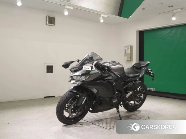 Kawasaki ZX-4R SE 2024 из Японии, фото 4