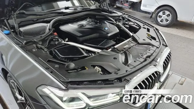 BMW 5 Series (G30) id 2920829 из Кореи 16