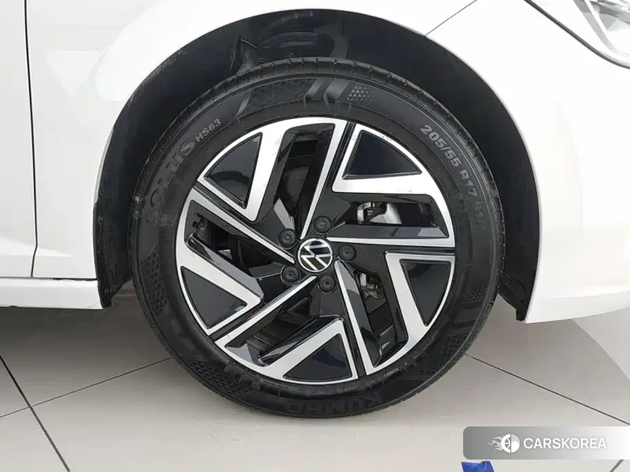 Volkswagen Sagitar id 4628104 из Китая 12