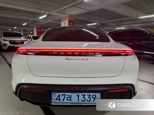 Porsche Taycan id 3519345 из Кореи 16