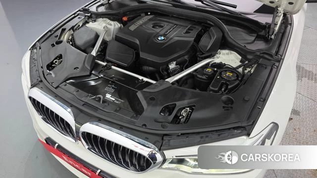 BMW 5 Series (G30) id 4551471 из Кореи 29