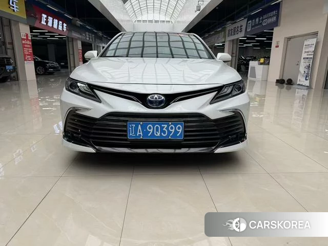 Toyota Camry 2022 Белый из Китая, фото 6