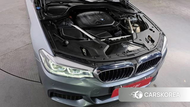 BMW 5 Series (G30) id 4311124 из Кореи 16