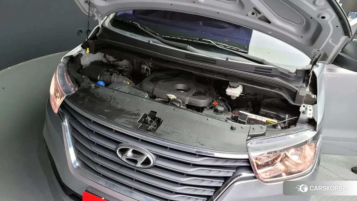 Hyundai The New Grand Starex id 1551831 из Кореи 16