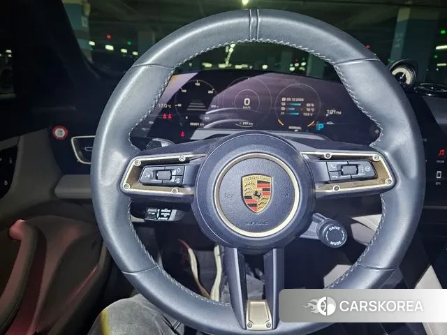 Porsche Taycan 2022 Красный из Кореи, фото 6