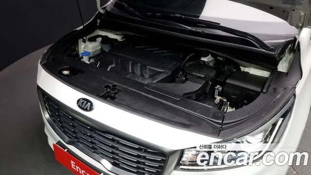 Kia The New Carnival id 2951786 из Кореи 16